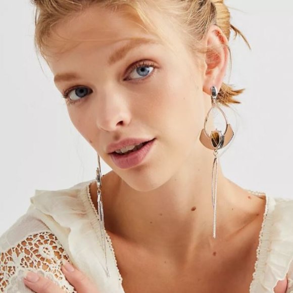 Free People Jewelry - Free People Miller Dangling Earring